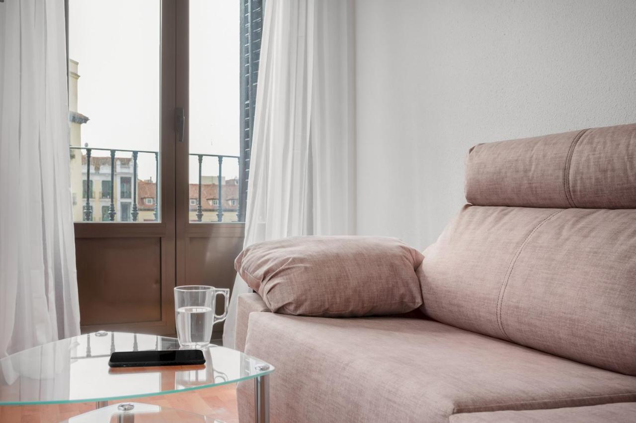 2 Bedrooms 1 Bathroom Furnished - Center - Bright - Mintystay Madrid Bagian luar foto
